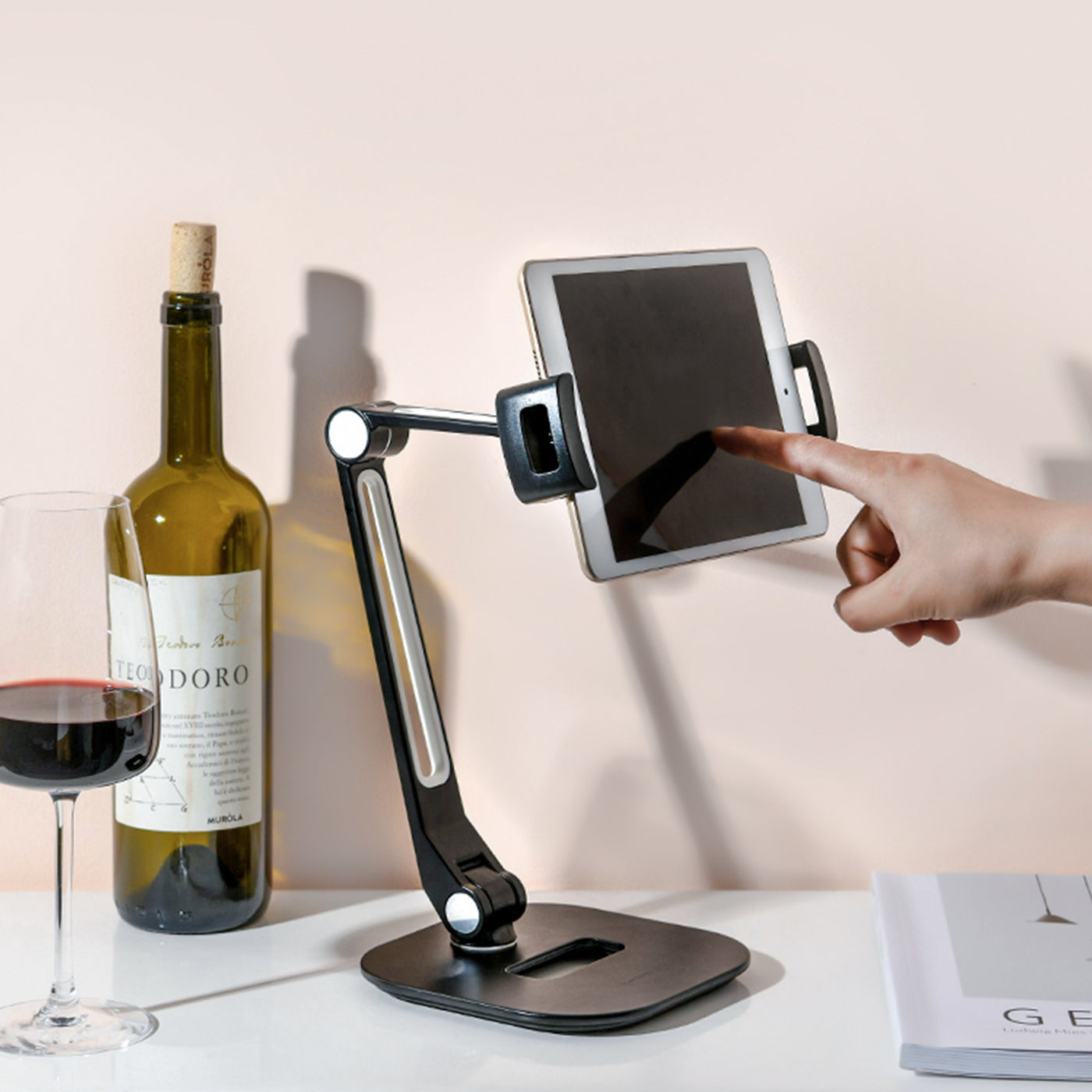 Smart Mount - Tablet & Cell Phone Holder (Long Arm/Stand Base)